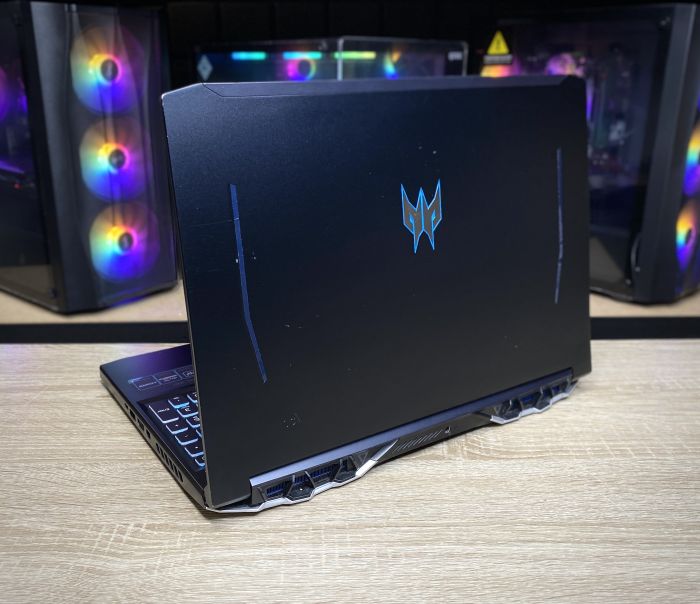 Ноутбук Acer Predator Helios 300 i7-10750H 16Gb 512 HDD 1Tb SSD RTX3070 Б/В
