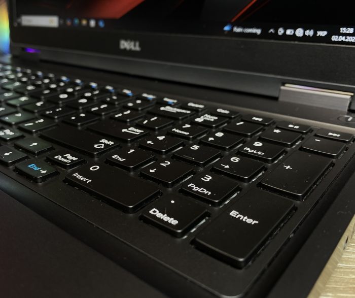 Ноутбук Dell 5580 i5-6440HQ 8Gb 256SSD Nvidia 940MX Б/В