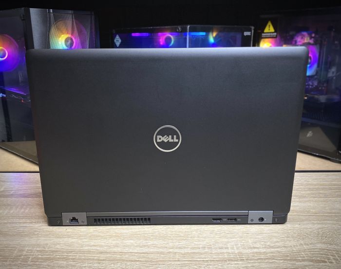 Ноутбук Dell 5580 i5-6440HQ 8Gb 256SSD Nvidia 940MX Б/В