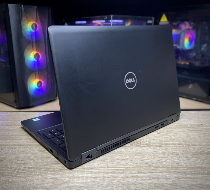 Ноутбук Dell 5580 i5-6440HQ 8Gb 256SSD Nvidia 940MX Б/В