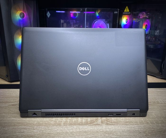 Ноутбук Dell 5580 i5-6440HQ 8Gb 256SSD Nvidia 940MX Б/В