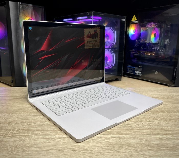 Ноутбук сенсорний Microsoft Surface I7-8650U 16Gb 512SSD GTX1050 Б/В