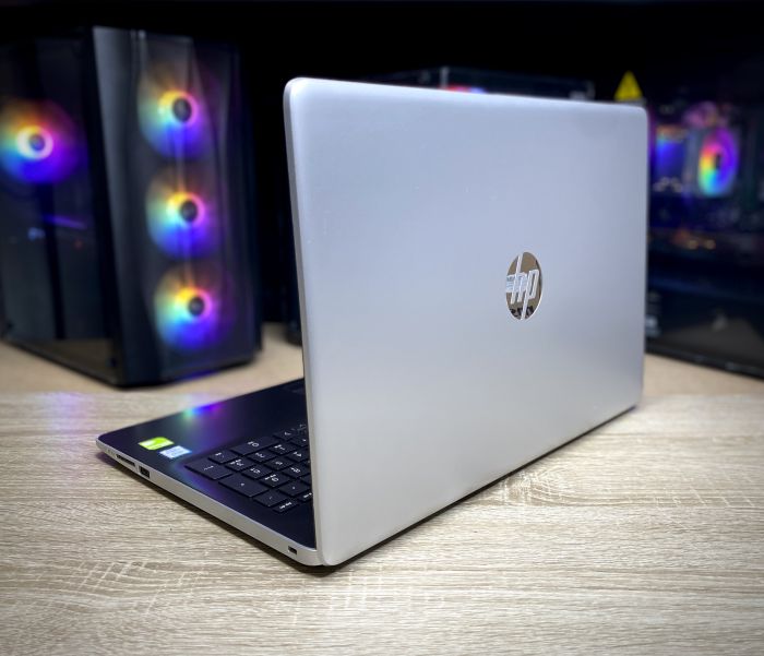 Ноутбук HP I3-7020U 8Gb 120SSD MX110 Б/В