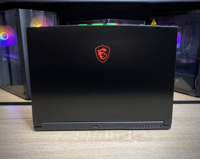 Ноутбук MSI I5-9300H 16Gb 600HDD 256Gb SSD GTX1650 Б/В