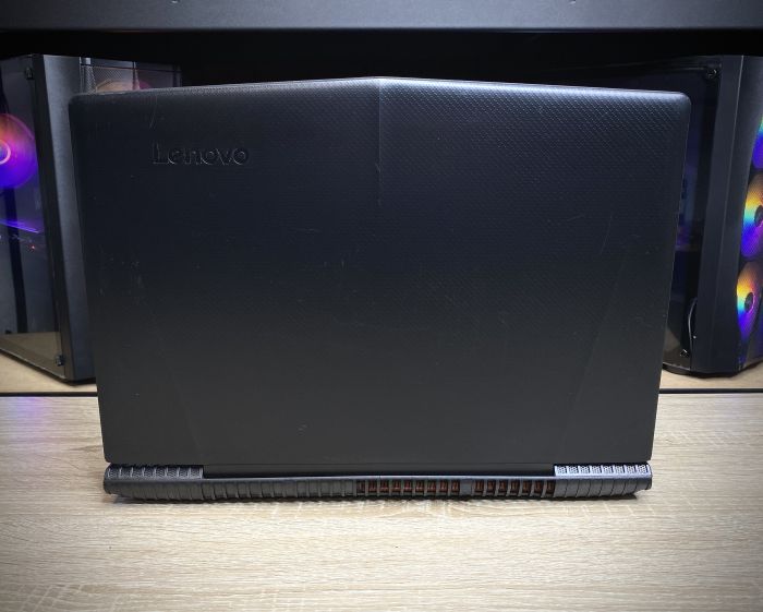Ноутбук Lenovo Legion Y520 I5-7300HQ 16Gb 1Tb HDD 240SSD GTX1060 Б/В