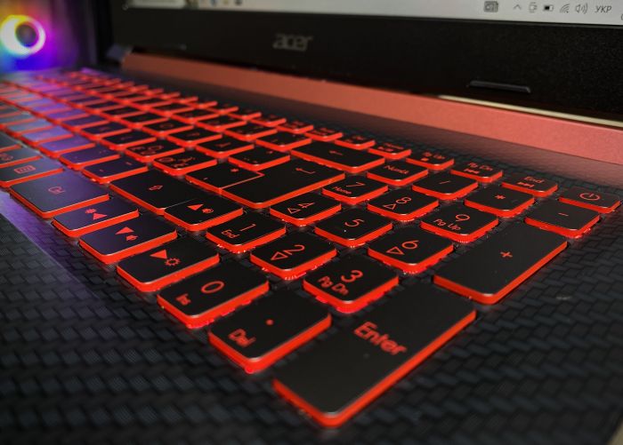 Ноутбук Acer nitro 5 i7-8750H 8Gb 512SSD GTX1050 Ti Б/В