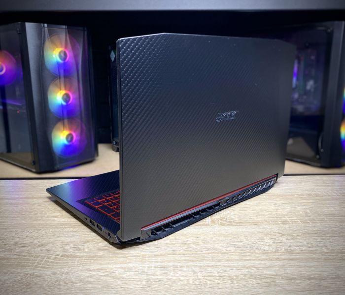 Ноутбук Acer nitro 5 i7-8750H 8Gb 512SSD GTX1050 Ti Б/В