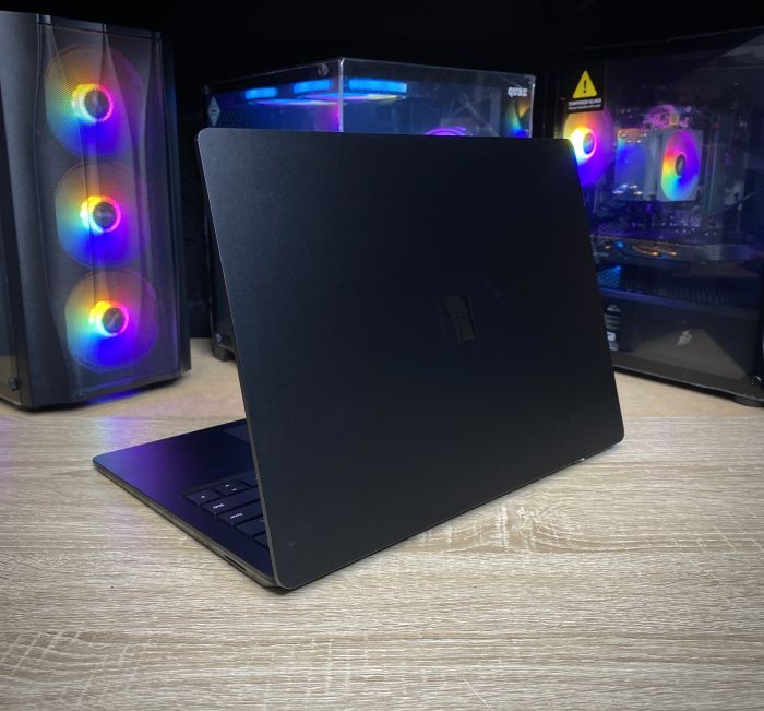 Ноутбук сенсорний Microsoft Surface i5-1035G7 8Gb 256Gb SSD ( Iris Plus Graphics) Б/В