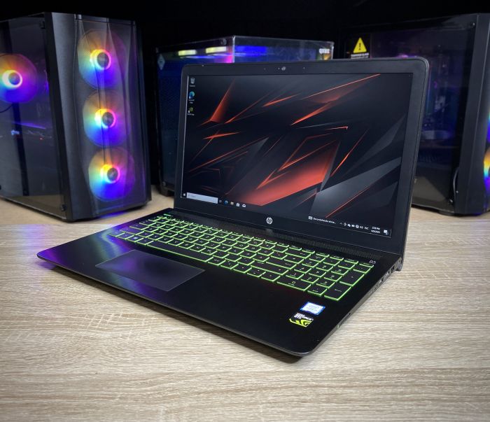 Ноутбук HP Pavilion  i5-7300HQ 8Gb 128Gb SSD 1Tb HDD GTX1050 Б/В