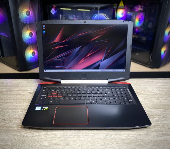 Ноутбук Acer Aspire VX I5-7300HQ 16Gb 256SSD GTX1050 TI - 4Gb Б/В
