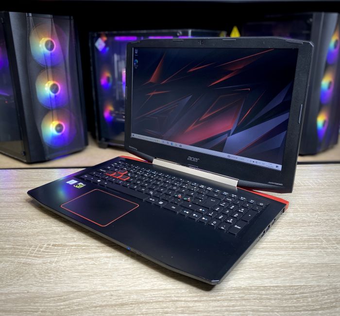 Ноутбук Acer Aspire VX I5-7300HQ 16Gb 256SSD GTX1050 TI - 4Gb Б/В