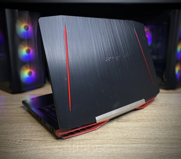 Ноутбук Acer Aspire VX I5-7300HQ 16Gb 256SSD GTX1050 TI - 4Gb Б/В