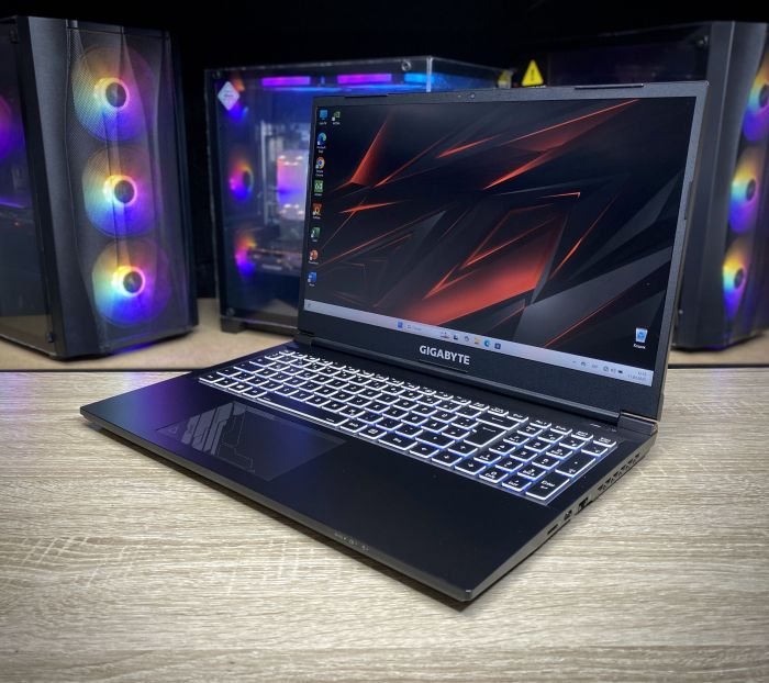 Ноутбук GIGABYTE I5-12500H 64Gb 2Tb SSD 512Gb SSD RTX4060-8Gb  OEM Б/В