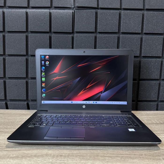ноутбук HP ZBook 15 G3 i7-6700HQ/8GB/256SSD/QuadroM1000M-2GB Б/В