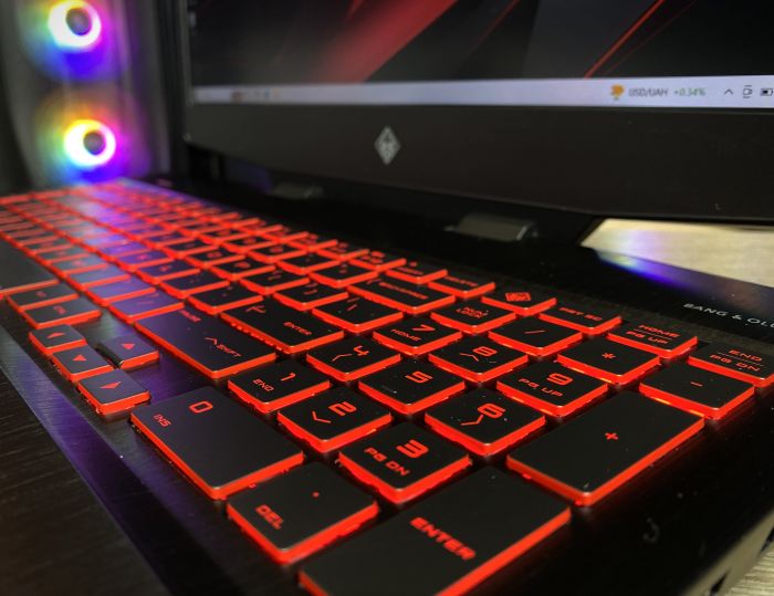 Ноутбук HP OMEN 17 I5-10300H 16 GB SSD 512 GB GTX 1660 TI Б/В
