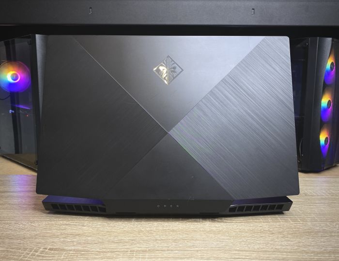 Ноутбук HP OMEN 17 I5-10300H 16 GB SSD 512 GB GTX 1660 TI Б/В
