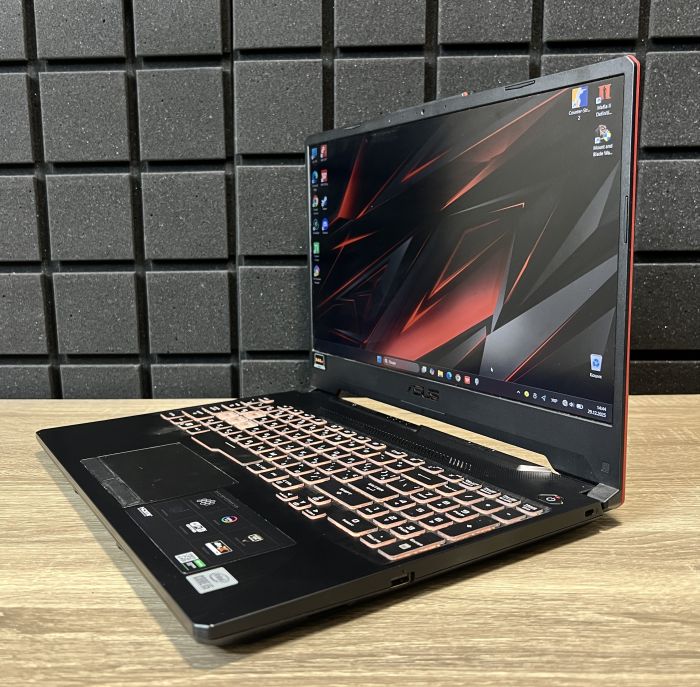 Ноутбук Asus Tuf Gaming FX506L 144Hz i5-10300H/16GB/512SSD/GTX1650-4GB Б/В