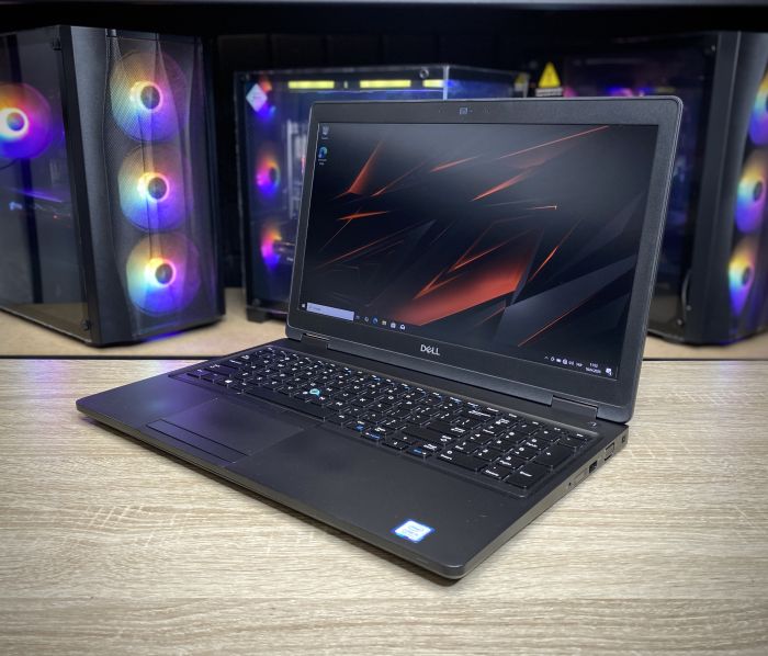 Ноутбук Dell Latitude 5590 I5-8350U 8Gb 256SSD MX130 Б/В