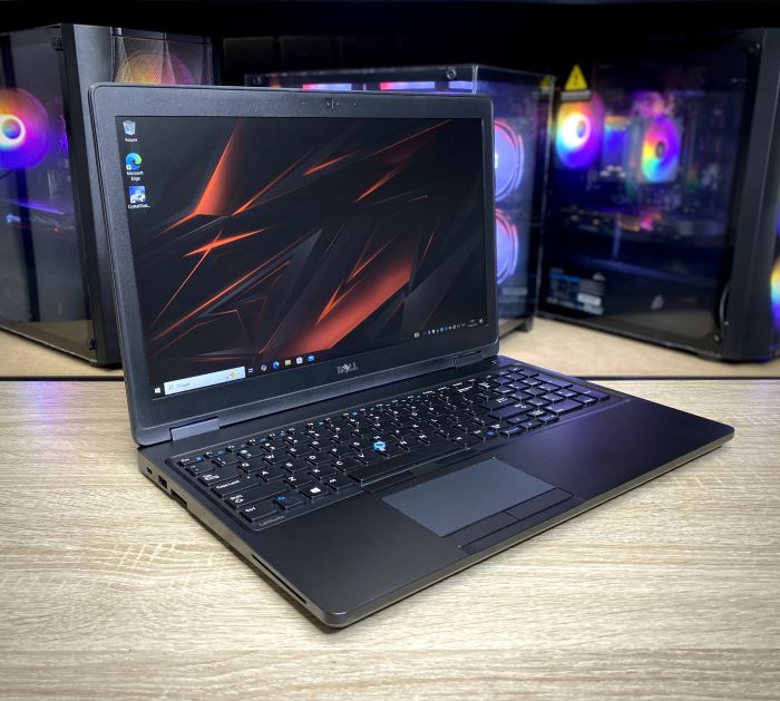 Ноутбук Dell Latitude 5591 I7-7820HQ 8Gb 256SSD 940MX Б/В