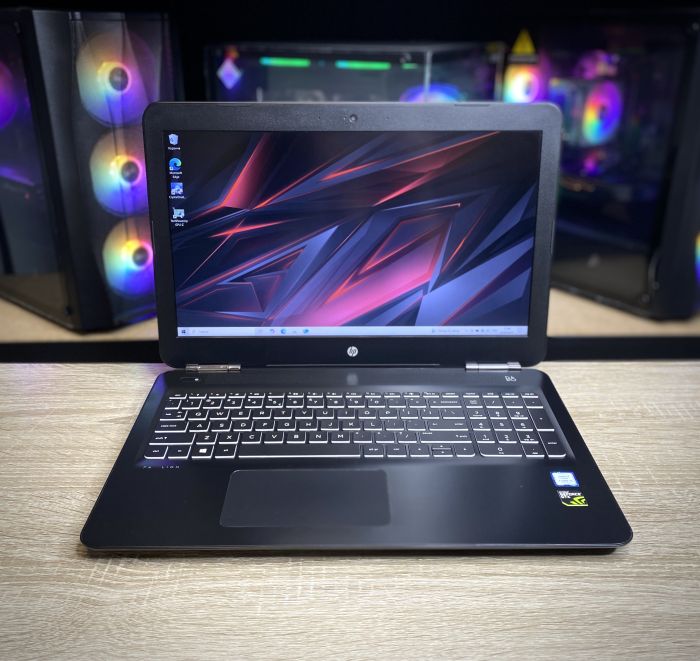 Ноутбук HP Pavilion i5-7200U 8Gb 256SSD GTX950M Б/В
