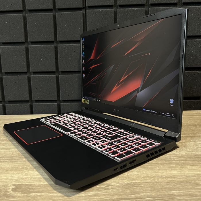 Ноутбук Acer Nitro 5 144Hz i5-10300H/16Gb/256SSD+1Tb HDD/GTX1660Ti-6Gb Б/В