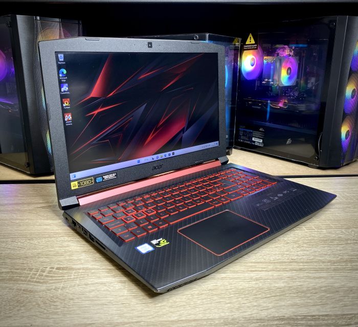 Ноутбук Acer Nitro 5 i5-8300H 8Gb 256SSD GTX1060-6Gb Б/В