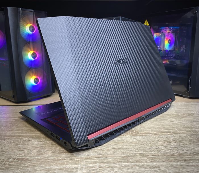 Ноутбук Acer Nitro 5 i5-8300H 8Gb 256SSD GTX1060-6Gb Б/В