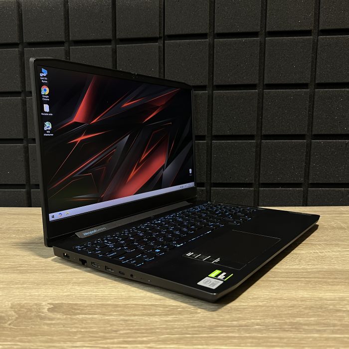 Ноутбук Lenovo IdeaPad Gaming 3 i5-10300H/16GB/256SSD/GTX1650-4GB Б/В