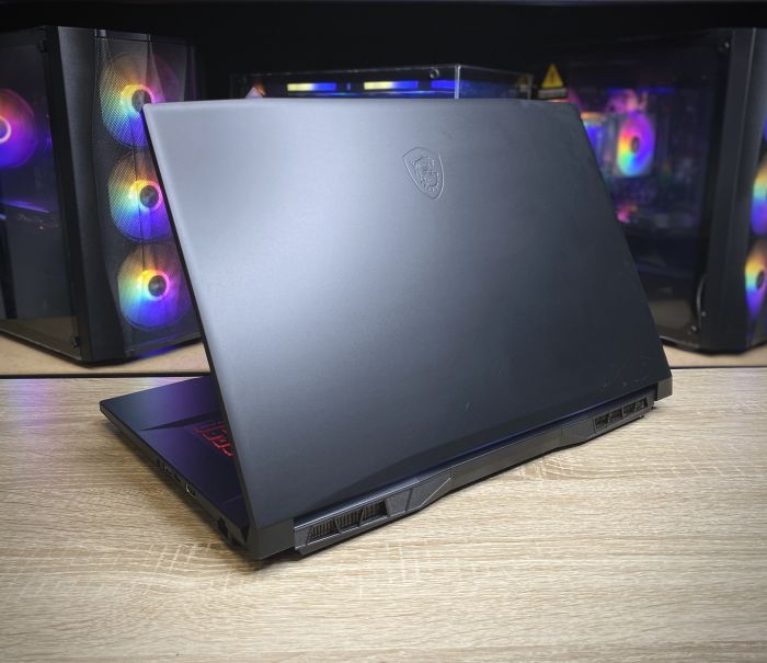 Ноутбук Msi Katana Gl76 17 ( 144Hz ) i7-11800H 16GB 512SSD RTX 3060 Б/В