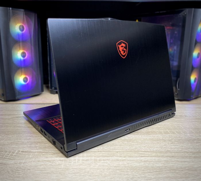 Ноутбук MSI GF63 i5-11400H 8Gb 256 SSD GTX1650 Б/В