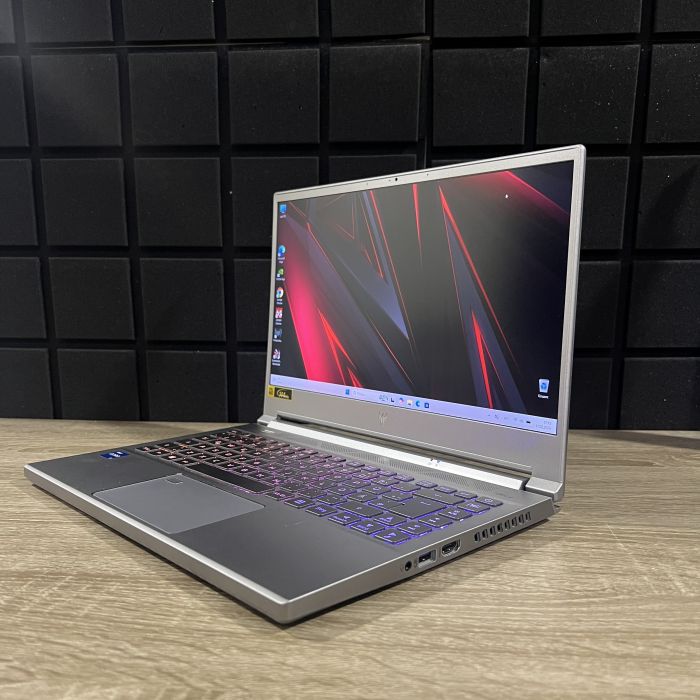 Ноутбук Acer PREDATOR Triton 300 SE 14.1" i7-11370H/16Gb/1TB SSD/RTX3060-6Gb Б/В