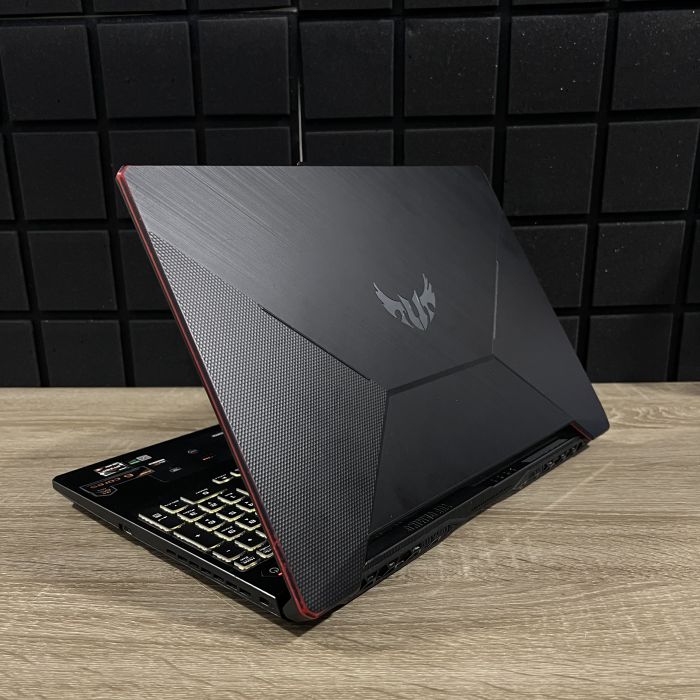 Ноутбук Asus TUF 144гц/Ryzen 5 4600H/16gb /SSD 1TB /GTX1660Ti-6Gb Б/В