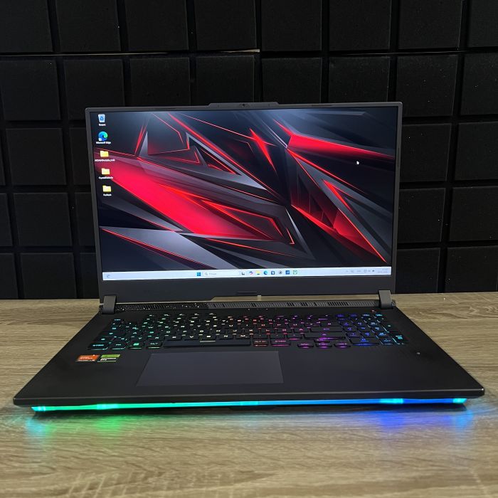 Ноутбук Asus ROG Strix 2K 240Hz ryzen 9 7845HX/16Gb/1TbSSD/RTX4060-8Gb (орк.кор) Б/В