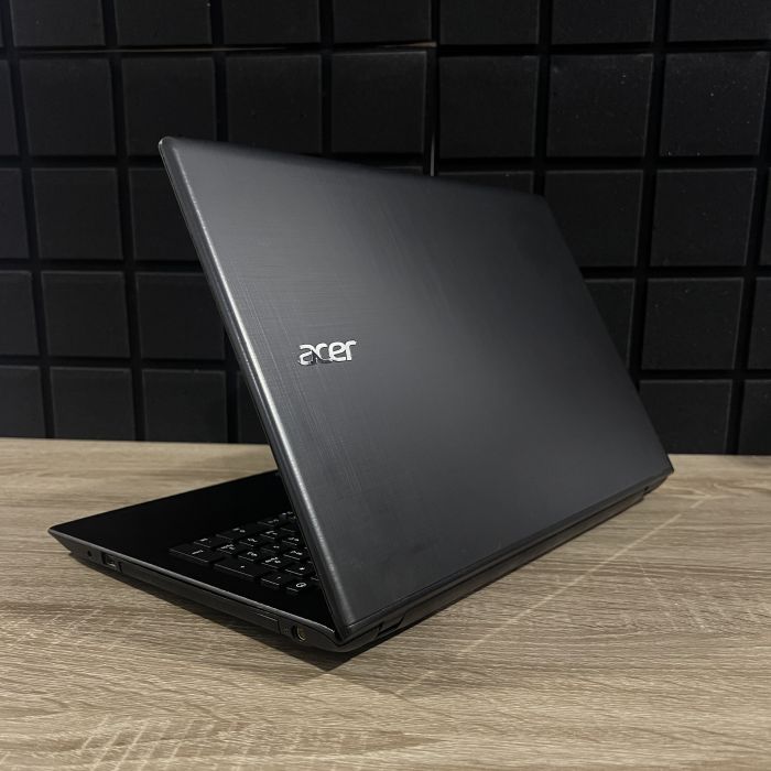 Ноутбук Acer aspire E5 I5-8250U/16GB/256SSD/MX130-2GB Б/В