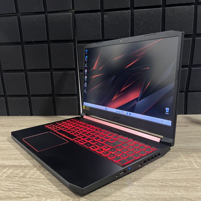 Ноутбук Acer Nitro AN515-54 i5-9300H/16GB/240SSD/GTX1660Ti-6Gb Б/В
