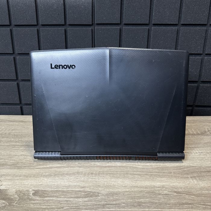 Ноутбук Lenovo Legion Y520 i5-7300HQ/8GB/250SSD/GTX1050-2GB