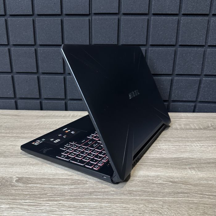 Ноутбук ASUS TUF GAMING Ryzen 5 3550H/16Gb/512SSD/GTX1650