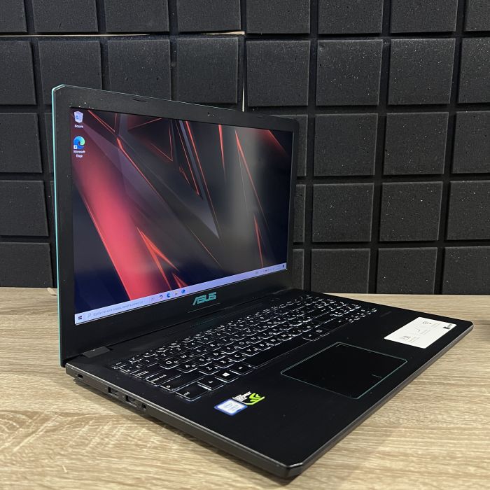 Ноутбук Asus VivoBook X570UD i5-8250U/16Gb/128SSD+1TbHDD/GTX1050-4GB Б/В