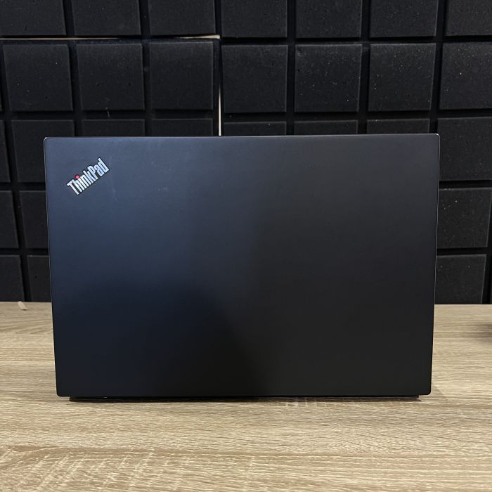 Ноутбук Lenovo ThinkPad T480s i5-8350U/8Gb/256SSD/Intel HD Б/В