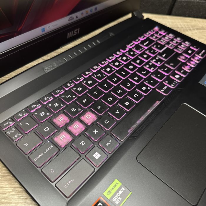 Ноутбук MSI Katana A15 144Hz Ryzen 9-8945HS/16GB/1Tb SSD/RTX4070 - 8gb Б/В