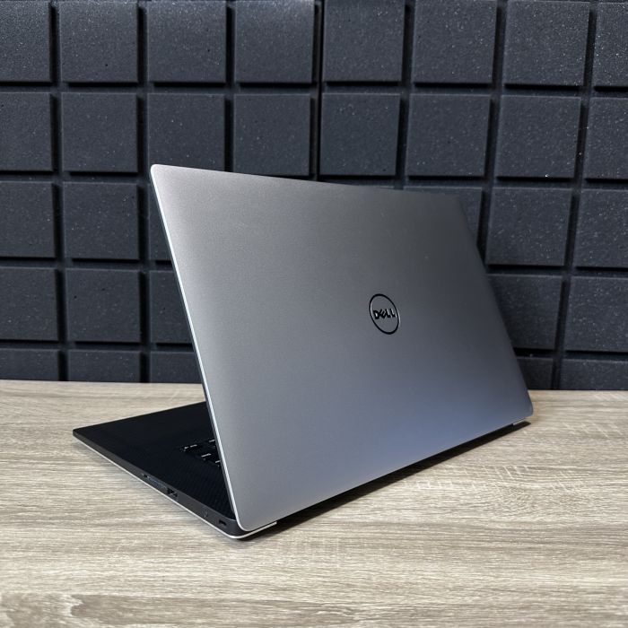 Ноутбук Dell Precision 5510 i7-6820HQ/16Gb/1tb SSD/Nvidia Quadro M1000M-2Gb Б/В