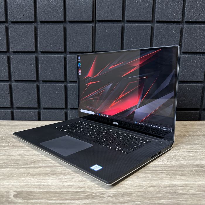 Ноутбук Dell Precision 5510 4K сенсор i7-6820HQ/16Gb/256SSD/Nvidia Quadro M1000M-2Gb Б/В