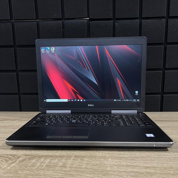 Ноутбук DELL Precision 7520 i7-6820HQ/16Gb/256SSD+1TbHDD/QUADRO M1200-4GB Б/В