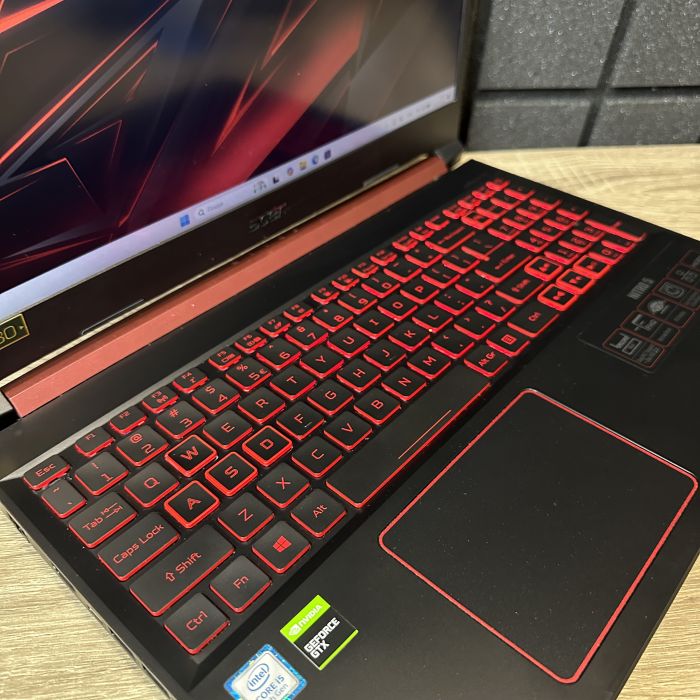 Ноутбук Acer Nitro AN515-54 i5-9300H/16GB/500SSD/GTX1660TI-6GB Б/В