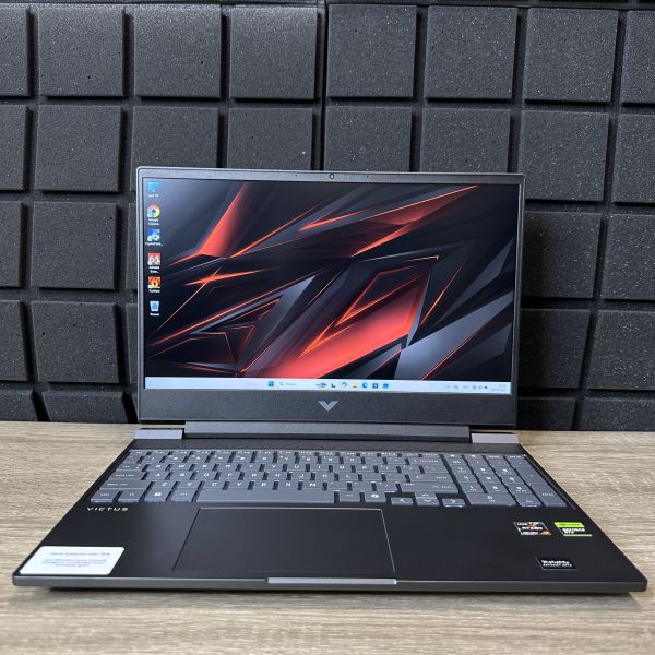 Ноутбук HP Victus 144 Hz Ryzen 7 7445HS/16GB/512SSD/RTX4050-6GB Б/В