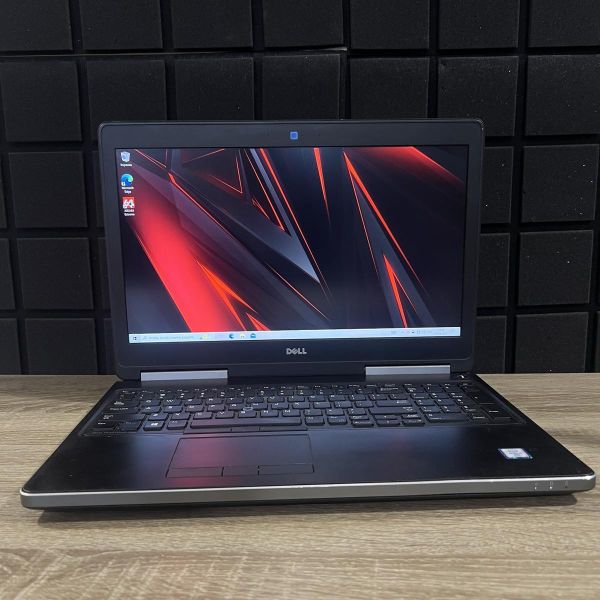 Ноутбук Dell Precision 7510 i7-6820HQ/8GB/1TbSSD/Quadro M1000M Б/В