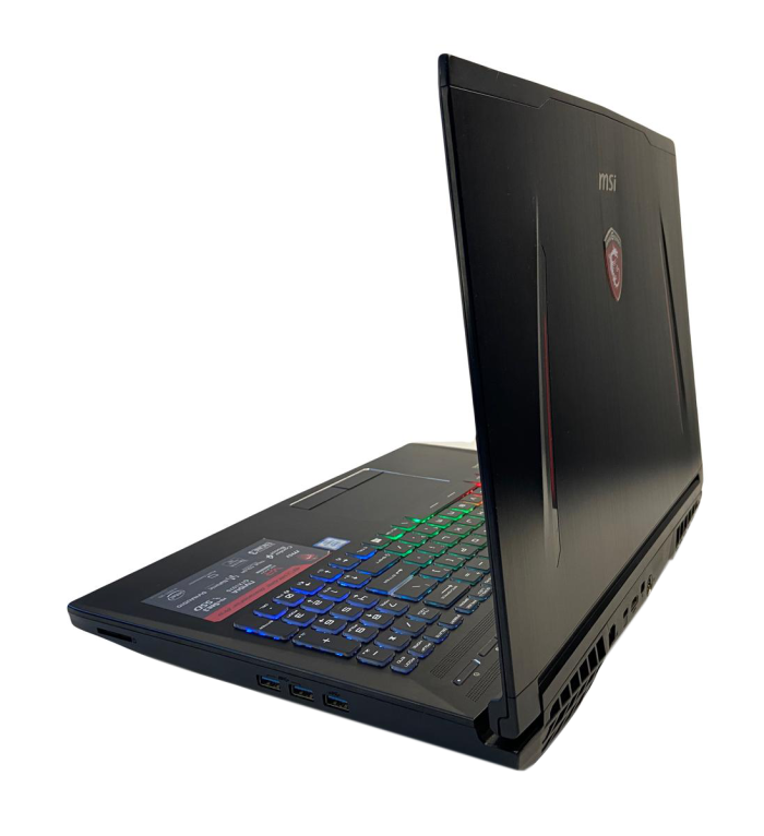 Ноутбук MSI Dominator PRO i7-6700HQ 16Gb 480Gb SSD Nvidia GTX1070-8Gb Б/В