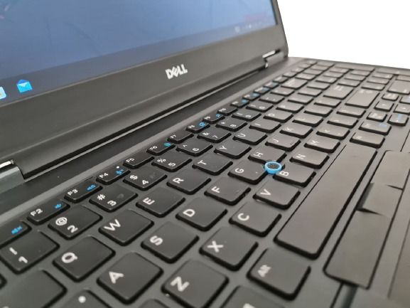 Ноутбук Dell E5550 i5-5300U 8Gb 240Gb SSD Intel HD Graphics 5500 Б/В