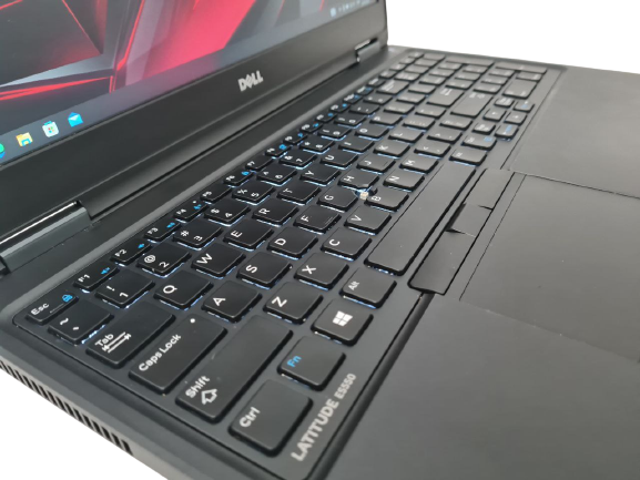 Ноутбук Dell E5550 FHD i5-5300U 8Gb 240Gb SSD Intel HD Б/В