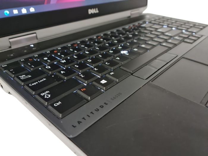 Ноутбук Dell E6530 i5-3340M/4Gb/120 SSD/Intel HD 4000 Б/В